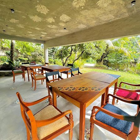 Muthu Nila Villas- Mirissa Luaran gambar