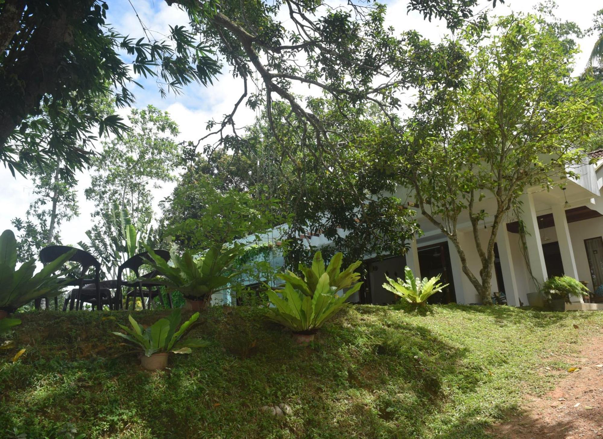 Muthu Nila Villas- Mirissa Luaran gambar